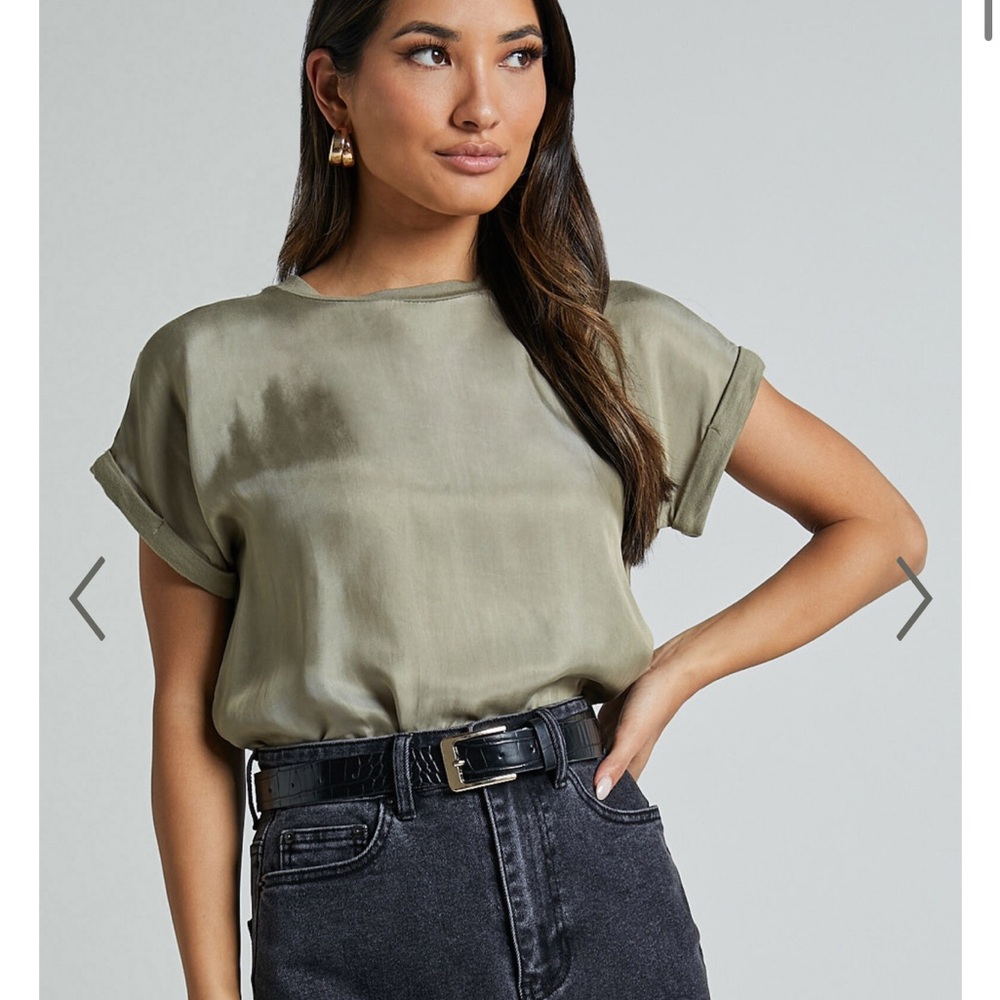Showpo TINAYA TOP - RAGLAN SHELL TOP IN OLIVE
